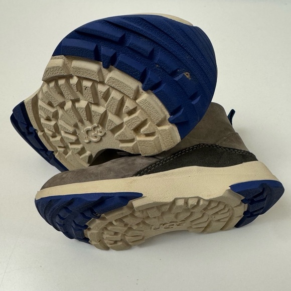 UGG Toddlers’ Canoe III Weather Chukka Boots - Picture 5 of 5